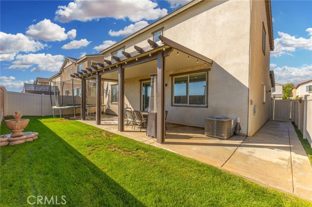 Image 28 of 39 For 6060 Mariposa Drive