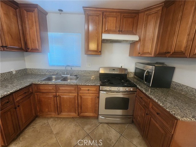 Detail Gallery Image 10 of 38 For 7910 Nagle, North Hollywood,  CA 91605 - 3 Beds | 1 Baths