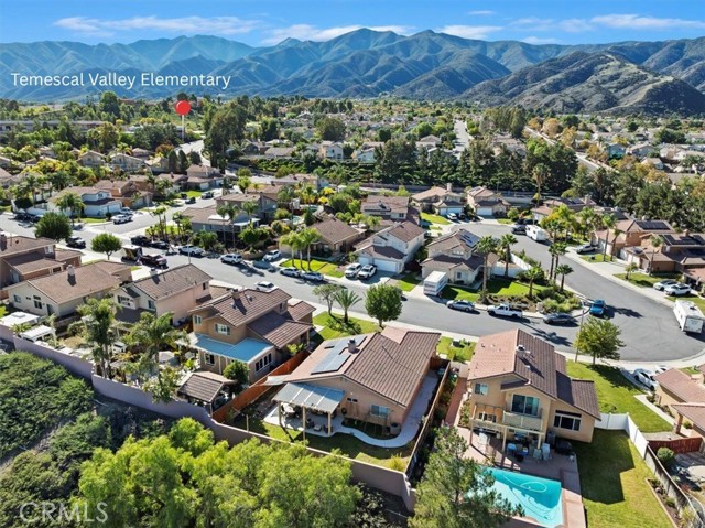 Detail Gallery Image 2 of 36 For 22686 Hannah Ct, Corona,  CA 92883 - 3 Beds | 2 Baths