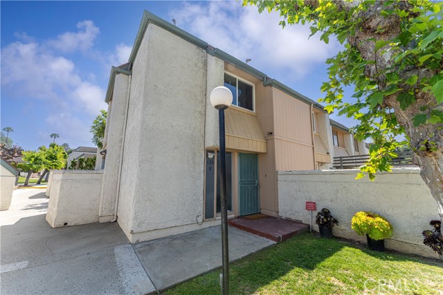 Detail Gallery Image 13 of 17 For 126 Casuda Canyon Dr #D,  Monterey Park,  CA 91754 - 3 Beds | 2/1 Baths