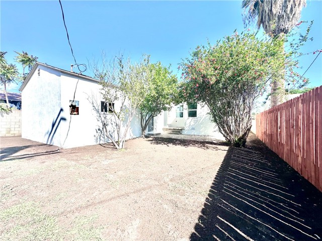 13723 Pinney Street, Pacoima CA: https://media.crmls.org/medias/f6ce8bab-e76e-4416-aa7d-3472fbbecb2e.jpg