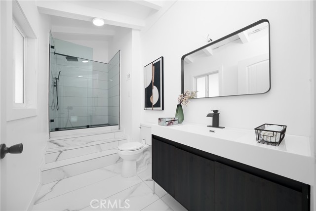 Detail Gallery Image 22 of 27 For 2423 Rockdell, La Crescenta,  CA 91214 - 4 Beds | 3 Baths