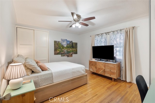 Detail Gallery Image 10 of 23 For 235 Termino Ave #1,  Long Beach,  CA 90803 - 2 Beds | 1 Baths