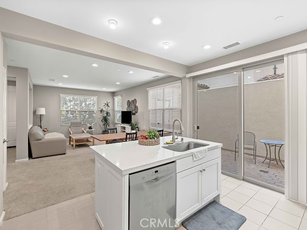 156 Outwest, Irvine CA: https://media.crmls.org/medias/f6d03d71-063d-4867-bd38-1c85af32b256.jpg