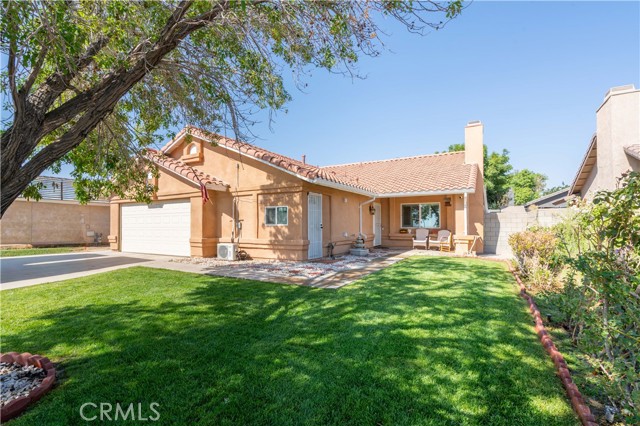 Detail Gallery Image 2 of 31 For 43921 30th St, Lancaster,  CA 93535 - 4 Beds | 2 Baths