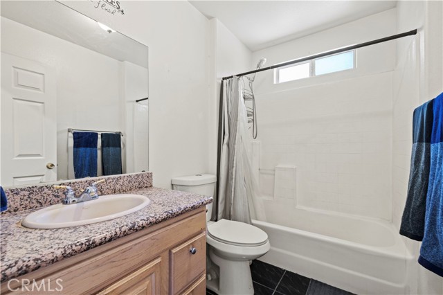 30045 Marvin Avenue, Castaic CA: https://media.crmls.org/medias/f6d0f0a8-563c-4a36-b9e9-7b035e20aa3a.jpg