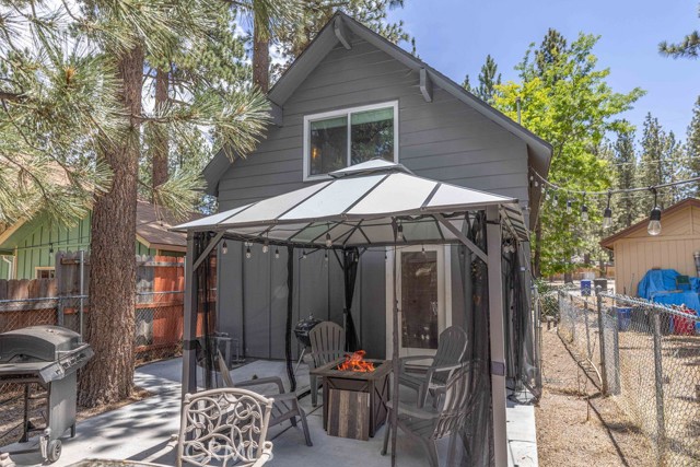 Detail Gallery Image 15 of 15 For 721 E Meadow Ln, Big Bear City,  CA 92314 - 3 Beds | 1 Baths