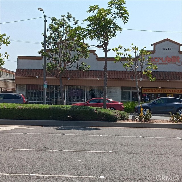 13252 Hawthorne Boulevard, Hawthorne, California 90250, ,Commercial Lease,For Rent,13252 Hawthorne Boulevard,CRSB24134874