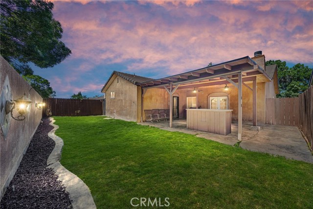 231 Sunny Meadow Drive, Bakersfield CA: https://media.crmls.org/medias/f6d3c501-e72d-4f19-b5e3-dff4ef521572.jpg