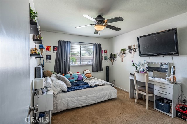 Detail Gallery Image 19 of 74 For 23825 N Canyon Lake Dr, Canyon Lake,  CA 92587 - 3 Beds | 2 Baths