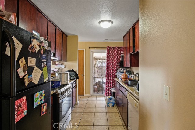 Detail Gallery Image 9 of 25 For 7132 Tokay Cir, Winton,  CA 95388 - 3 Beds | 2 Baths