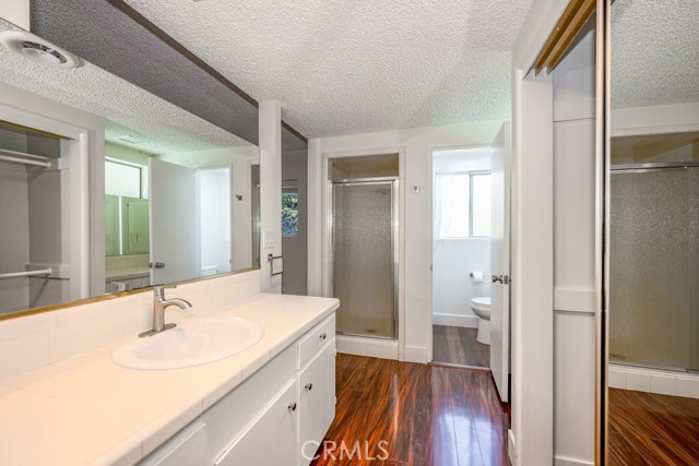 19443 Superior Street, Northridge CA: https://media.crmls.org/medias/f6d6c91f-da65-4d5d-b3f9-c60a3ecdb12f.jpg