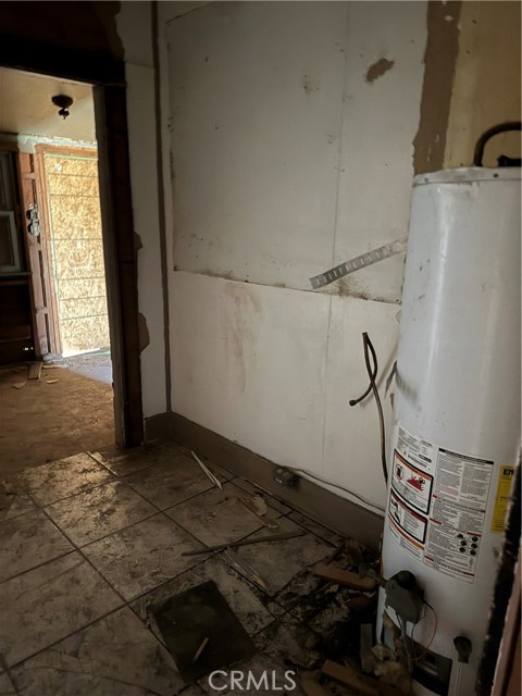 Detail Gallery Image 7 of 16 For 406 D St, Needles,  CA 92363 - 2 Beds | 1 Baths