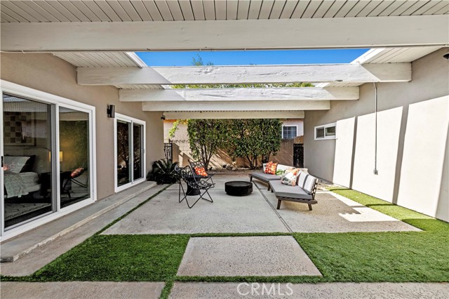 Detail Gallery Image 45 of 55 For 21206 Merridy St, Chatsworth,  CA 91311 - 4 Beds | 3 Baths