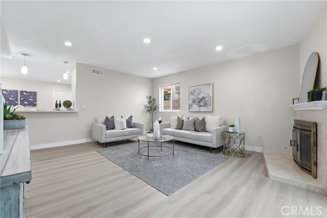 Detail Gallery Image 11 of 48 For 10377 Morning Glory Ave, Fountain Valley,  CA 92708 - 4 Beds | 2 Baths