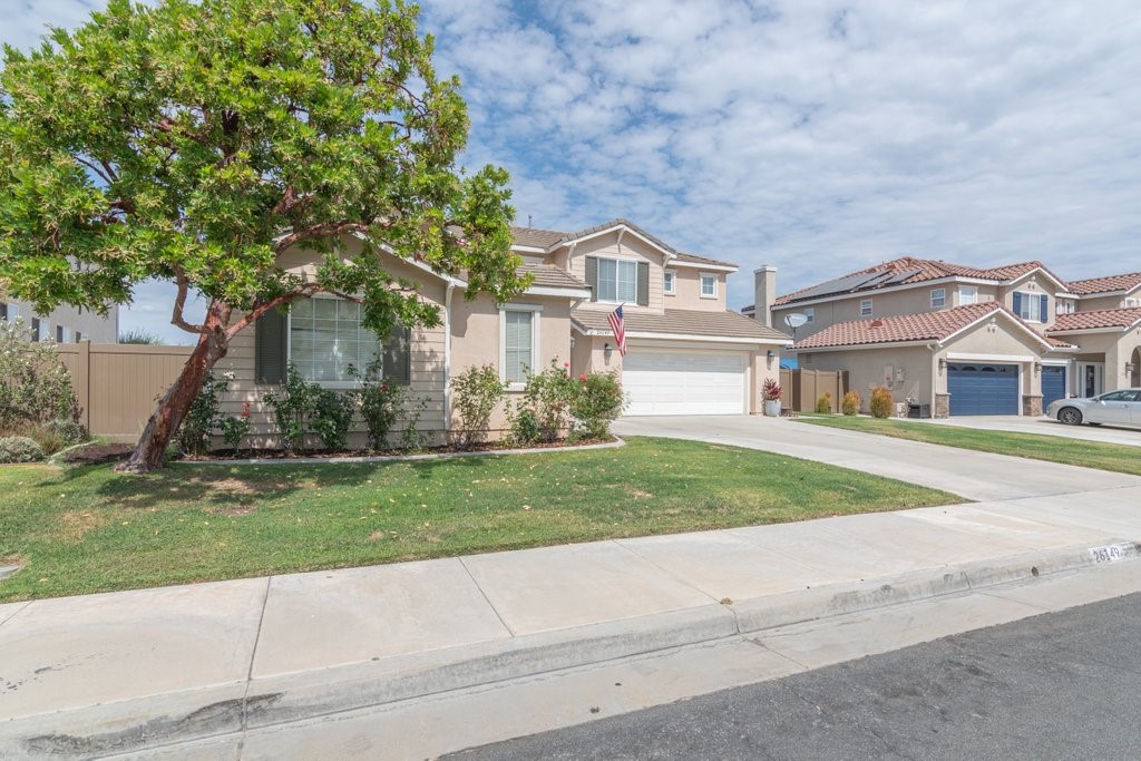 Detail Gallery Image 3 of 47 For 26149 Manzanita St, Murrieta,  CA 92563 - 5 Beds | 3 Baths