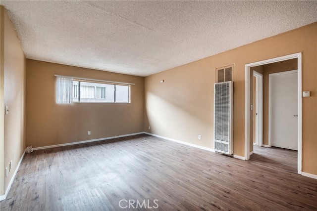 Detail Gallery Image 5 of 18 For 17931 Devonshire St #28,  Northridge,  CA 91325 - 1 Beds | 1 Baths