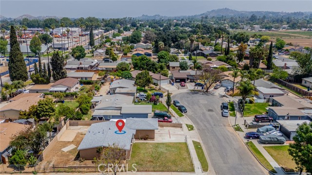 7355 Amanda Court, Riverside CA: https://media.crmls.org/medias/f6d7e85d-bc6e-4867-9099-e252f8b688f9.jpg
