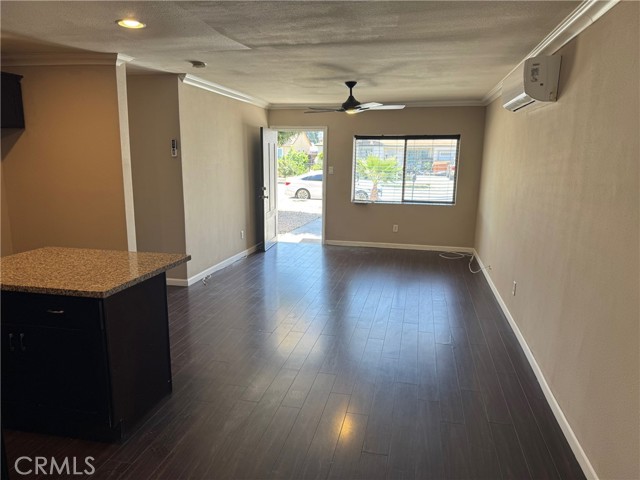 Image 25 of 29 For 926 Griffith Way