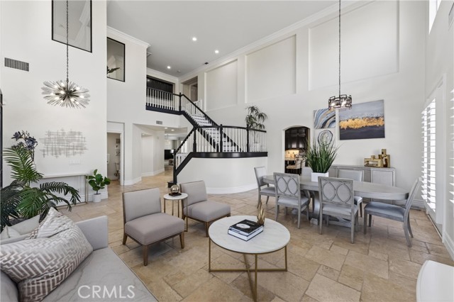 Detail Gallery Image 7 of 44 For 2634 Old Windmill Ct, Riverside,  CA 92503 - 5 Beds | 4/1 Baths