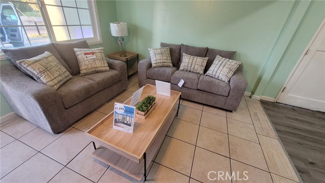 Detail Gallery Image 3 of 19 For 7114 Myrtle, Winton,  CA 95388 - 3 Beds | 2 Baths