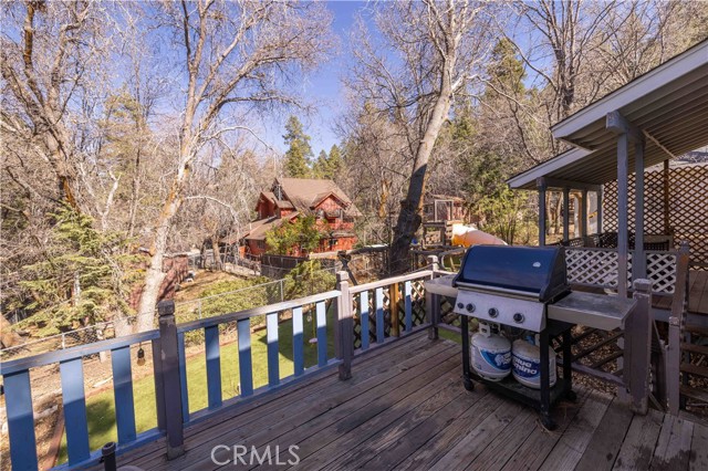 Detail Gallery Image 17 of 33 For 863 Ford Ln, Big Bear Lake,  CA 92315 - 4 Beds | 3/1 Baths