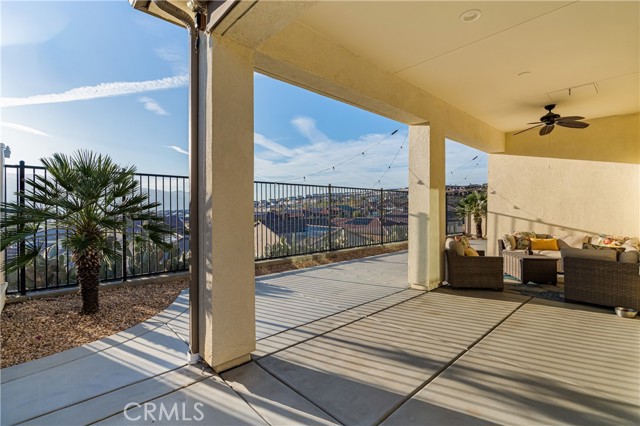 Detail Gallery Image 32 of 69 For 24159 Evesong, Corona,  CA 92883 - 3 Beds | 2 Baths