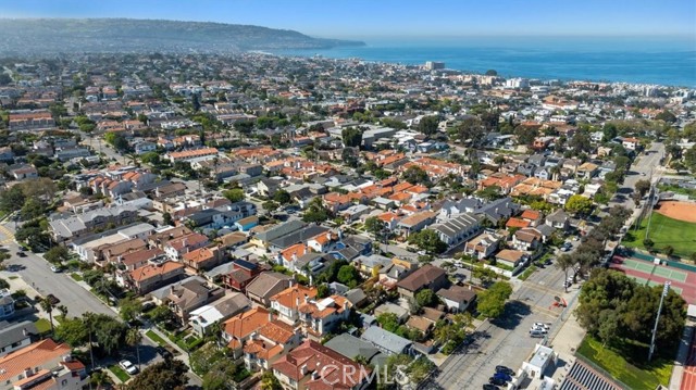 236 Juanita Avenue, Redondo Beach, California 90277, 3 Bedrooms Bedrooms, ,2 BathroomsBathrooms,Residential,For Sale,Juanita,SB24074776