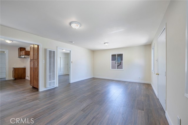 Detail Gallery Image 9 of 28 For 1127 S Mcdonnell Ave, East Los Angeles,  CA 90022 - 2 Beds | 1 Baths
