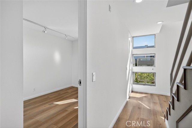 Detail Gallery Image 4 of 29 For 821 Bay St #C5,  Santa Monica,  CA 90405 - 2 Beds | 2 Baths