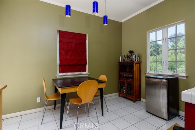 Detail Gallery Image 15 of 38 For 1515 Indiana Ave, South Pasadena,  CA 91030 - 5 Beds | 3/1 Baths