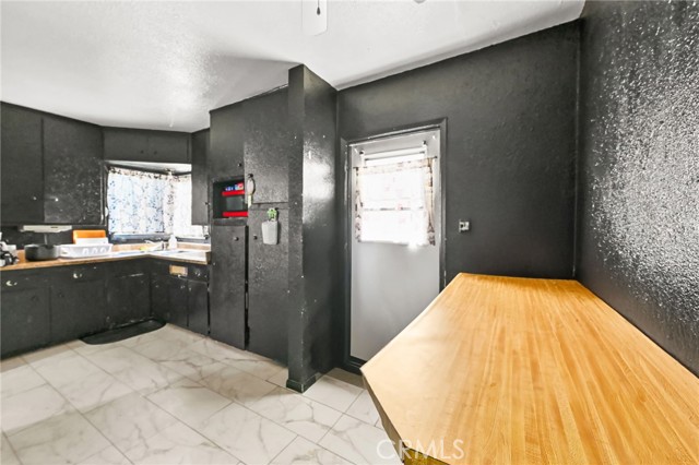 803 N Grandee, Compton CA: https://media.crmls.org/medias/f6db956f-838d-4b5f-8800-671df1ba01ff.jpg