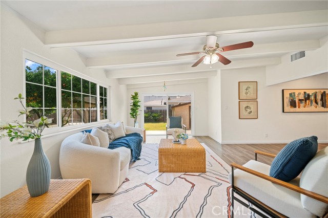 12218 Academy Way, Artesia CA: https://media.crmls.org/medias/f6dcab69-d0c3-4cba-8e3f-e0e96508be0f.jpg