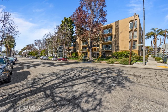 Detail Gallery Image 38 of 47 For 3665 E 1st St #202,  Long Beach,  CA 90803 - 2 Beds | 2 Baths