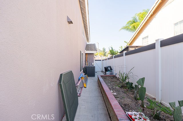 Detail Gallery Image 43 of 56 For 29116 Outrigger, Lake Elsinore,  CA 92530 - 4 Beds | 2/1 Baths