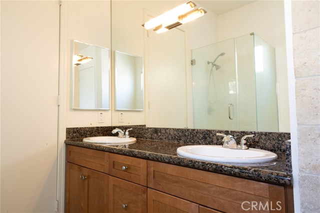13707 S Budlong Avenue, Gardena CA: https://media.crmls.org/medias/f6ddc769-9cc1-4538-a1c7-eba921d9c8e4.jpg