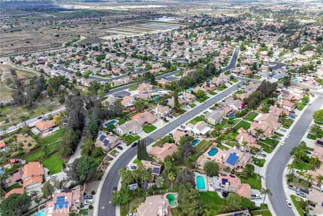 29608 Bright Spot Road, Highland CA: https://media.crmls.org/medias/f6de825e-3bd7-4c30-b69a-b68b814e9c97.jpg