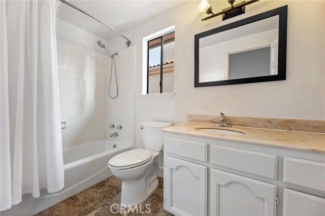 Detail Gallery Image 30 of 35 For 1515 Artesia #2,  Manhattan Beach,  CA 90266 - 2 Beds | 3 Baths