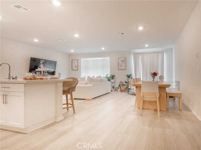 32910 Linecroft Court, Menifee CA: https://media.crmls.org/medias/f6dedd6c-78c2-41dd-aee4-31e5b751d59a.jpg