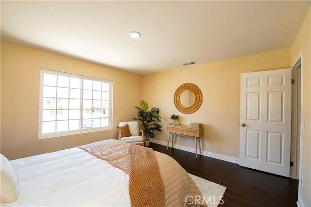12860 Charlwood Street, Cerritos CA: https://media.crmls.org/medias/f6def764-558b-4fce-a5c8-e55077d727ff.jpg