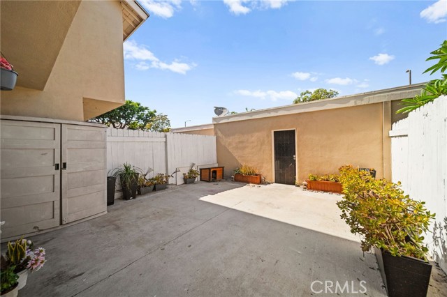 Detail Gallery Image 17 of 27 For 2921 S Sycamore St #E,  Santa Ana,  CA 92707 - 3 Beds | 1/1 Baths