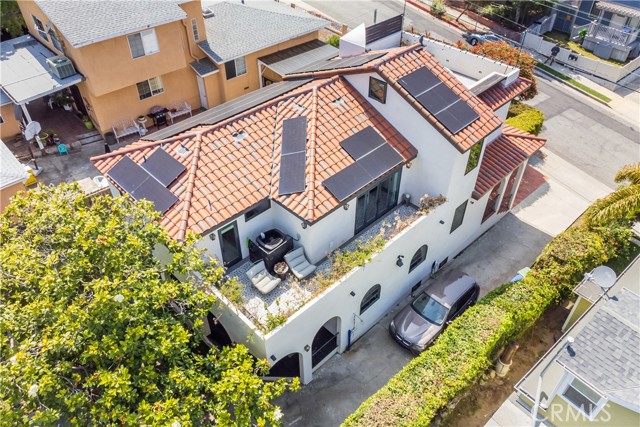 Detail Gallery Image 41 of 48 For 640 Raymond, Santa Monica,  CA 90405 - 4 Beds | 3 Baths