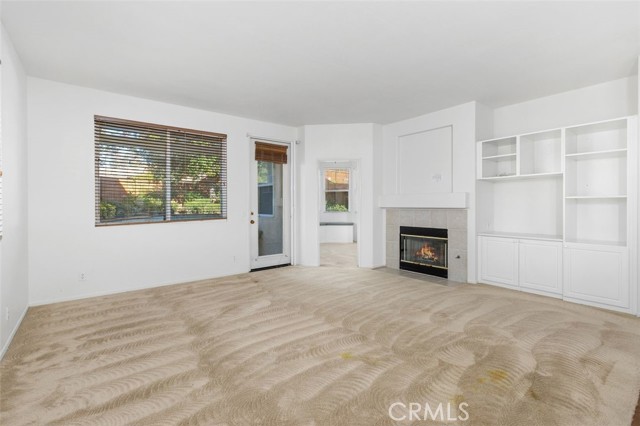 31090 Nassau Court, Temecula CA: https://media.crmls.org/medias/f6e1749f-e80d-49df-a756-df82ce63ee43.jpg