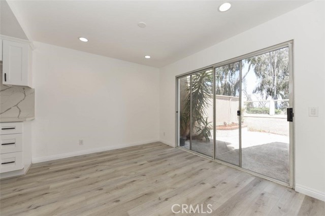 Detail Gallery Image 17 of 36 For 143 Stanford Ct #36,  Irvine,  CA 92612 - 2 Beds | 2/1 Baths