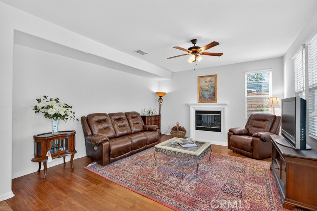 Image 12 of 46 For 26812 Peppertree Drive