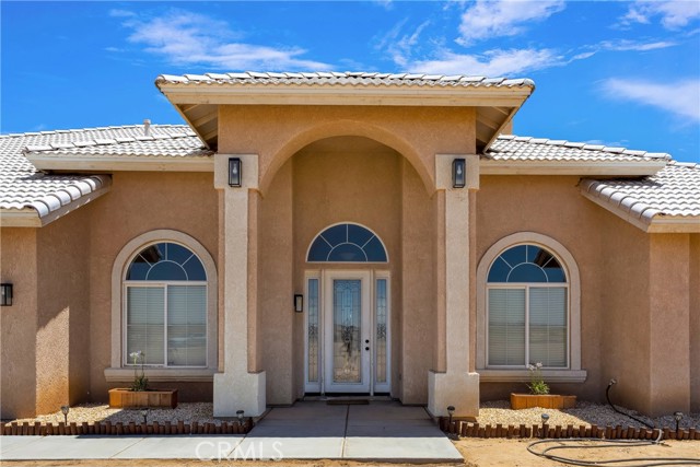 21777 Poppy Road, Apple Valley CA: https://media.crmls.org/medias/f6e2f924-da57-41bf-865b-571fd77df6c3.jpg