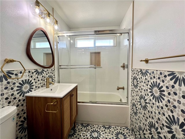 Detail Gallery Image 10 of 18 For 718 N Modena St, Anaheim,  CA 92801 - 3 Beds | 2 Baths
