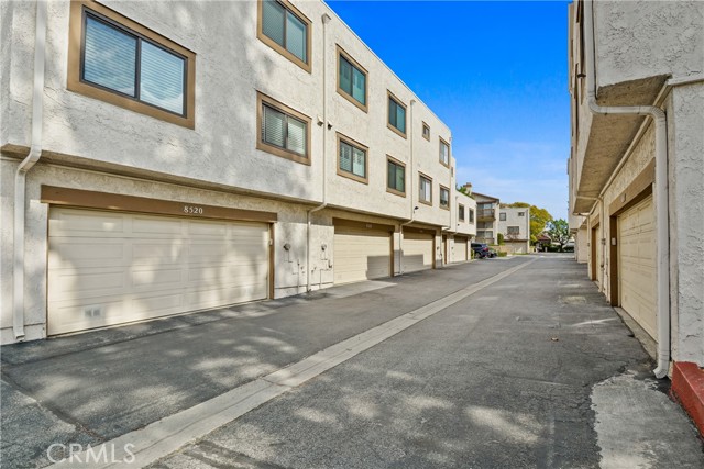 Detail Gallery Image 6 of 21 For 8522 Village, Rosemead,  CA 91770 - 4 Beds | 3 Baths