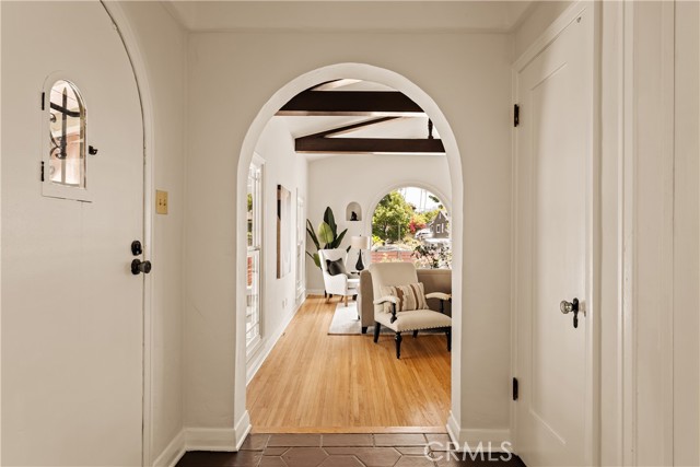 3848 Boyce Avenue, Los Angeles CA: https://media.crmls.org/medias/f6e387db-a54f-428b-a73e-730f7799973b.jpg