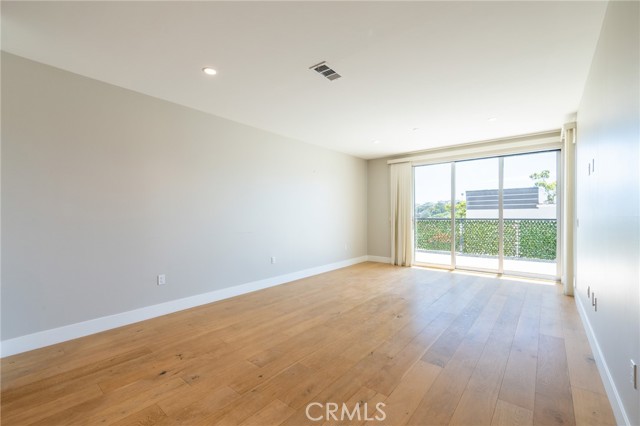 Detail Gallery Image 7 of 22 For 1920 S Pacific Coast #208,  Redondo Beach,  CA 90277 - 2 Beds | 2 Baths